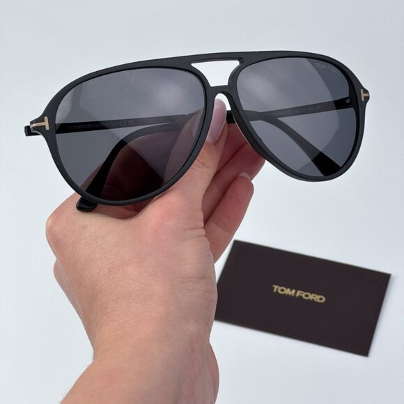 Tom Ford Women Shiny Black Smoke Pilot BRAND NEW Sunglasses SAMSON-02 FT0909/S - Picture 2 of 13